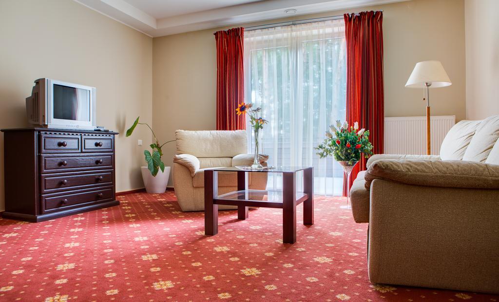 Hotel Sonata Μπίρστονας Εξωτερικό φωτογραφία